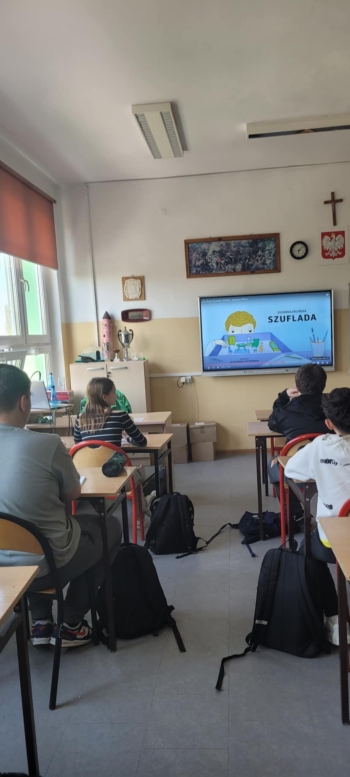 0efe7d8d-c7bc-42d9-a258-e457ad81c462