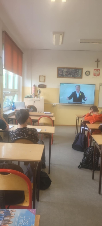 2b64a21c-4423-426d-b488-ea4b86443ecb