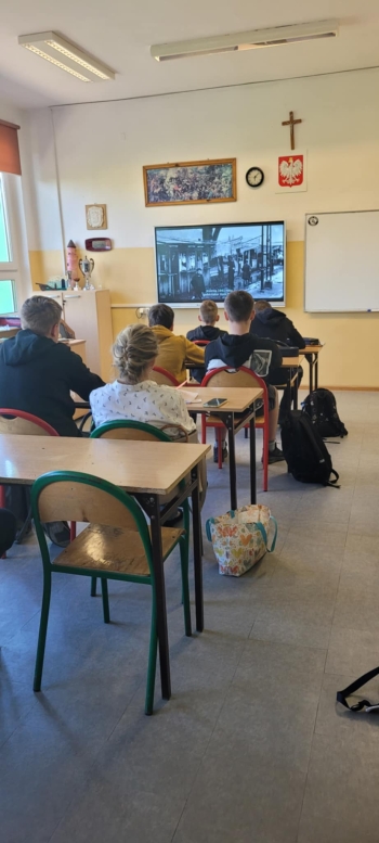 998a0693-1d69-45df-91e1-4034b220a064