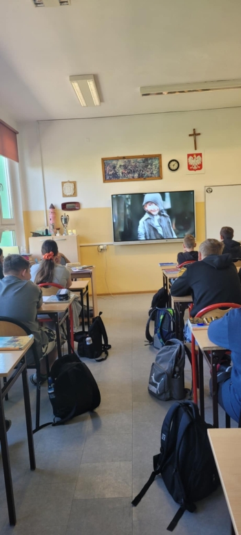 b79d6351-0b9b-478b-82fb-b403aba1ac64