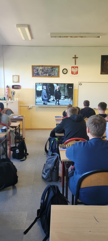 cd7bee51-3f00-4e19-abc8-82630403fbc9