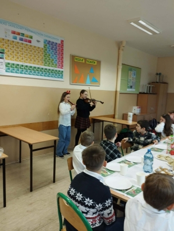 599954308_1330961145500321_2774736664812664778_n