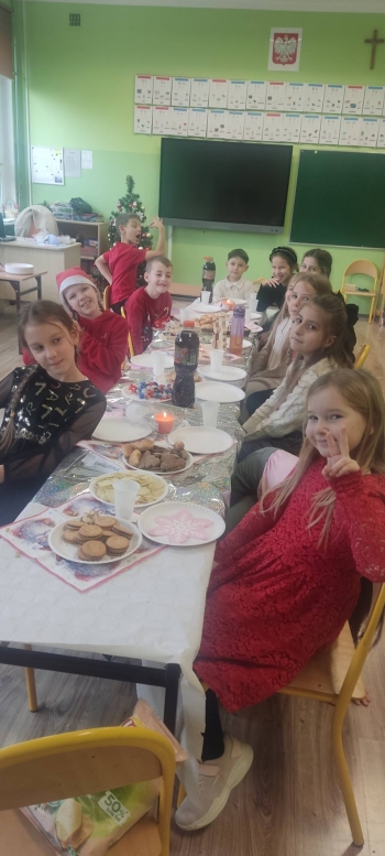 600322715_1331802785416157_2603171012159349310_n