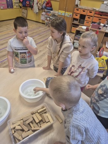 616832546_1354196576510111_2823112654911937705_n