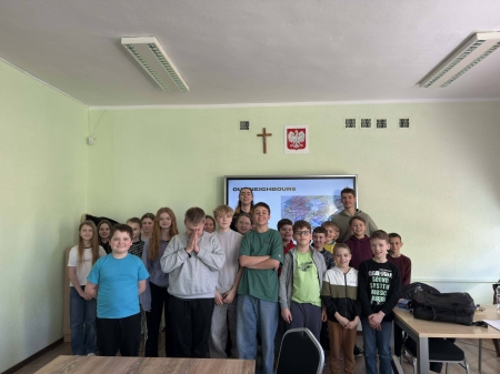 Wolontariusze ze Stowarzyszenia Polites z Francji i Słowenii...