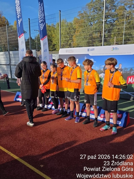 Podziękowanie uczniom i sponsorom  turnieju Z ORLIKA na Stadion